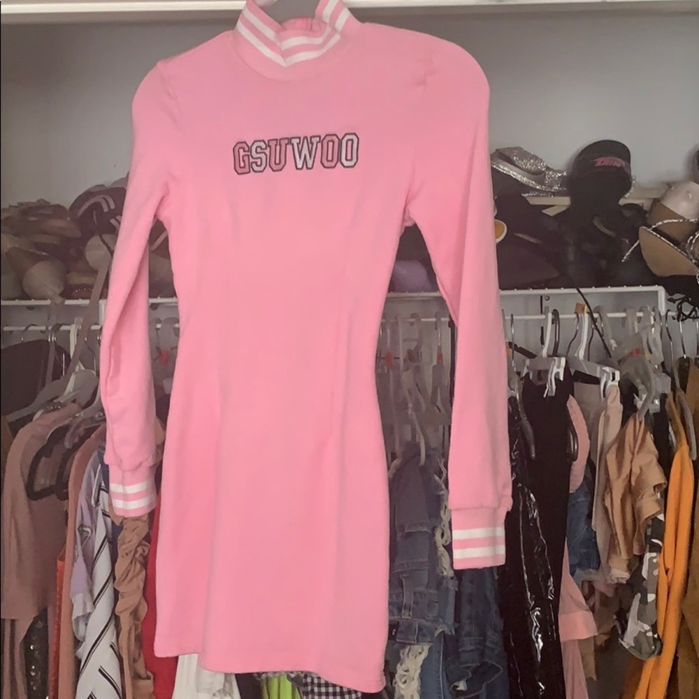 GSUWOO pink dress!